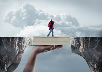 马桶打胶后12小时就用了有影响吗马桶打胶多久能冲水