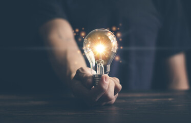 搬家一定要一家人一起搬吗 搬家乔迁必说的吉利话