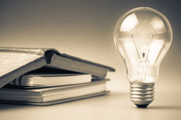 如果过给您一百万您会选那三款车 半数编辑选了保时捷